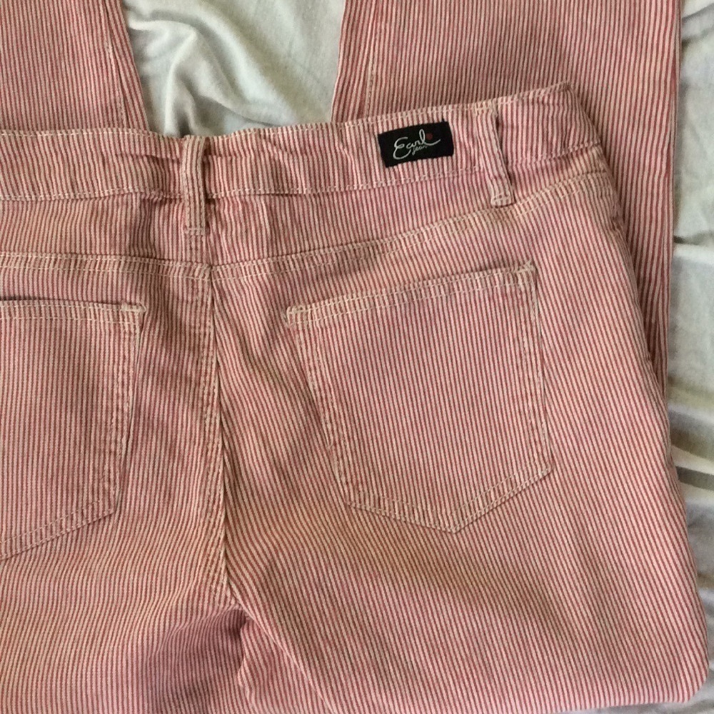 Earl Jeans red & white railroad stripe cropped jeans Size 8 - Picture 8 of 9